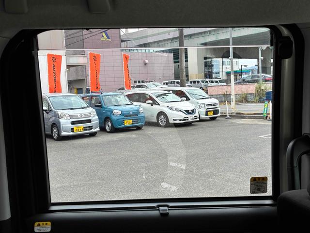 カスタムＧ　ＥＴＣ　全周囲カメラ　ナビ　ＴＶ　両側電動スライドドア　クリアランスソナー　オートクルーズコントロール　衝突被害軽減システム　アルミホイール　オートライト　ＬＥＤヘッドランプ　スマートキー（画像36）