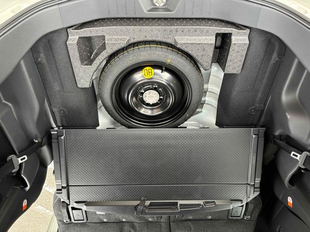 カスタムＧ　ＥＴＣ　全周囲カメラ　ナビ　ＴＶ　両側電動スライドドア　クリアランスソナー　オートクルーズコントロール　衝突被害軽減システム　アルミホイール　オートライト　ＬＥＤヘッドランプ　スマートキー（画像44）
