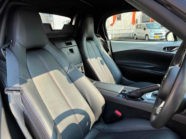 Ｓレザーパッケージ　オープンカー　バックカメラ　ナビ　ＴＶ　レーンアシスト　オートライト　ＬＥＤヘッドランプ　ＡＴ　スマートキー　アイドリングストップ　シートヒーター　アルミホイール　盗難防止システム　衝突安全ボディ（画像23）