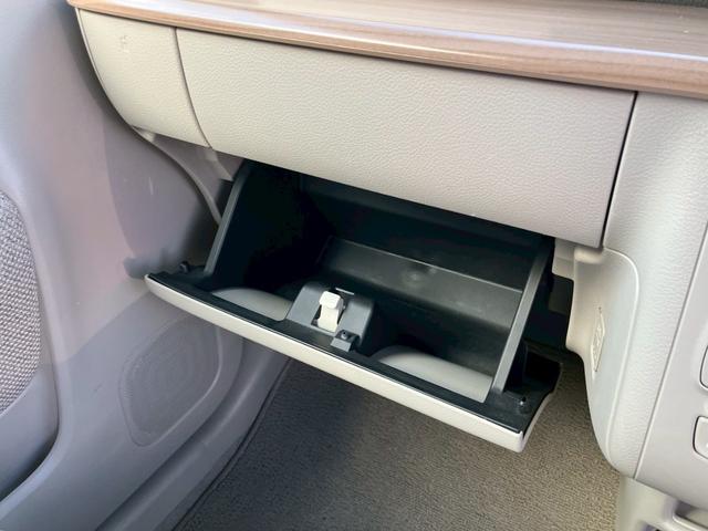 アルトラパン X メモリーナビ フルセグTV LEDヘッドライト 純正14インチAW 革巻ステアリング オートライト スマートキー プッシュスタート アイドリングストップ セキュリティアラーム プライバシーガラス(26枚目)