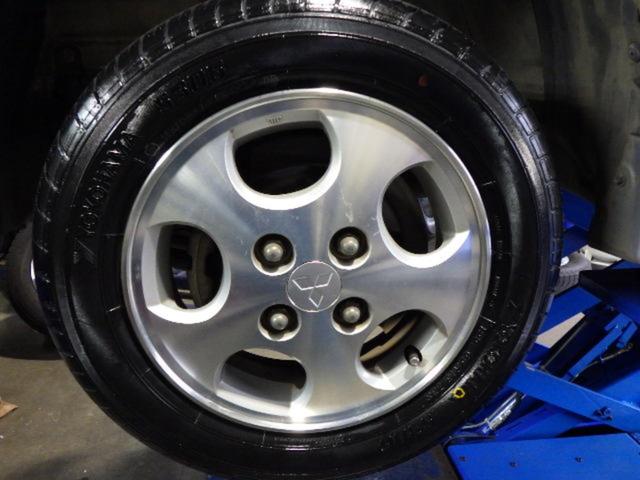 ｅＫスポーツ Ｘ　ナビＴＶ　ディスチャージヘッドライト　純正アルミ　キーレス　Ｗエアバッグ　ＡＢＳ　ベンチシート　禁煙車　タイヤ４本新品交換　Ｖベルト交換　Ｔベルト交換済（12枚目）