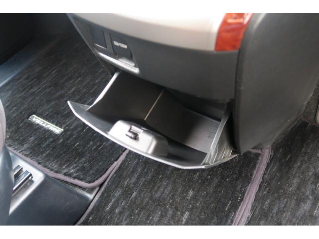 ヴェルファイア ２．４Ｚ　プラチナムセレクション　スマートキー　プッシュスタート　ナビ　フルセグ　ＥＴＣ　バックモニター　純正１８インチアルミホイール　両側電動スライドドア　オートリアゲート（34枚目）