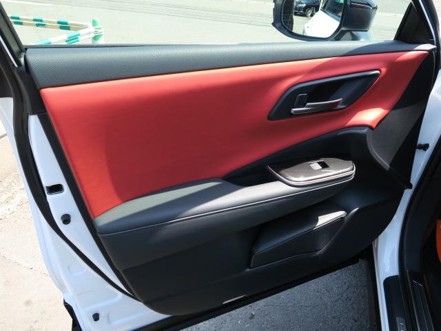 クラウンスポーツ ＲＳ　ナビ　全方位モニター　フルセグ　スマートキー　プッシュスタート　パワーシート　シートエアコン　デジタルインナーミラー　ＥＴＣ　オートリアゲート（14枚目）