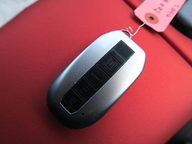 クラウンスポーツ ＲＳ　ナビ　全方位モニター　フルセグ　スマートキー　プッシュスタート　パワーシート　シートエアコン　デジタルインナーミラー　ＥＴＣ　オートリアゲート（39枚目）