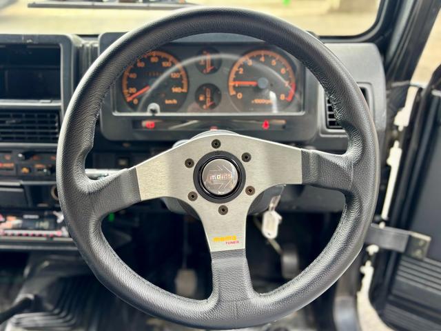 ジムニー ＨＣ　マニュアルミッション車　２インチリフトアップ　クロカンタイヤ　社外フロントバンパー　ステアリング　純正アルミホイール　エンジンオーバーホール済　ピストン　タービン　オルターナーター交換済み（10枚目）