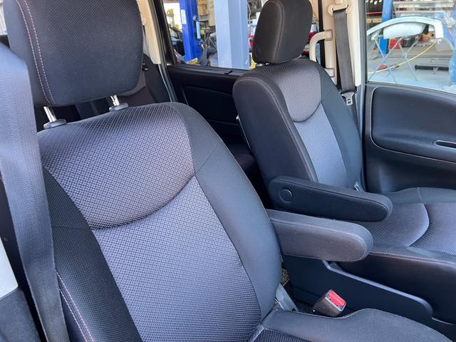 セレナ ハイウェイスター　Ｓ－ハイブリッド　Ｖセレクション　ナビ　ＴＶ　インテリジェントキー　アルミホイール　オートエアコン　両側電動スライドドア　電動格納ミラー　パワーウィンドウ（21枚目）