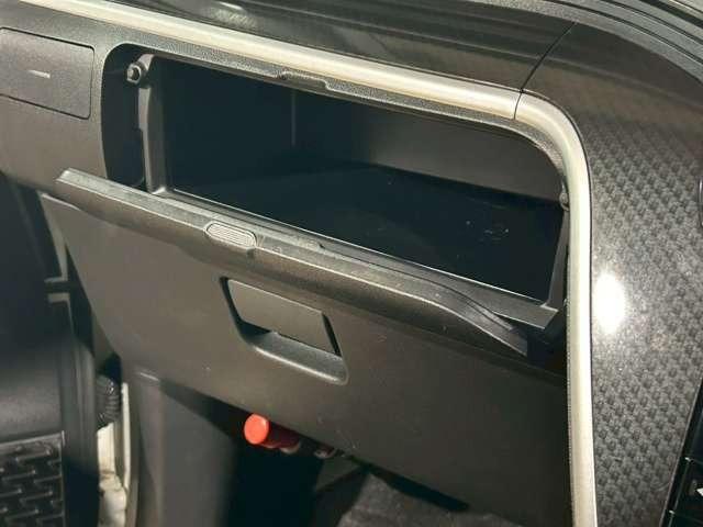 ムーヴ カスタム　ＲＳ　ハイパーＳＡＩＩ　バックカメラ／ナビ／ＴＶ／スマートキー／ＵＳＢ／ＨＤＭＩ／アクセル踏み間違い／衝突軽減／フロントフォグランプ（32枚目）