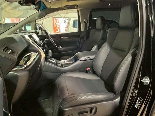 アルファード 2.5S Cパッケージ サンルーフ/ガラスルーフ/レーンキープ/衝突軽減/横滑り防止/バックカメラ/クルーズコントロール/オートマッチクハイビーム/ナビ/フルセグ/アクセル踏み間違/電動リアゲート(19枚目)