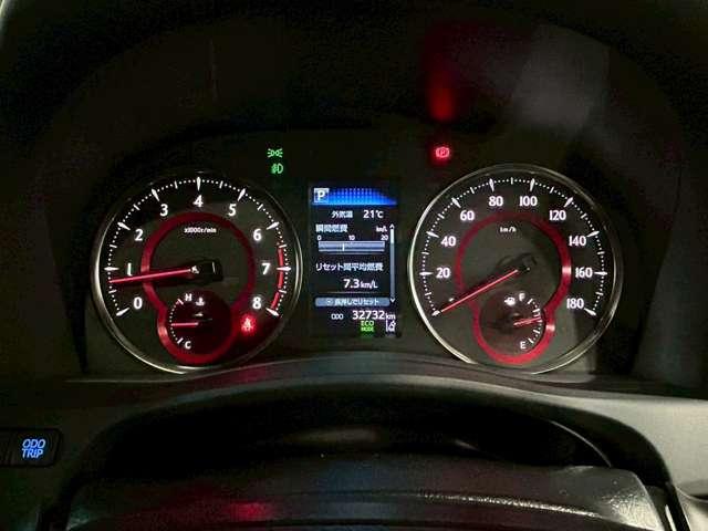 アルファード 2.5S Cパッケージ サンルーフ/ガラスルーフ/レーンキープ/衝突軽減/横滑り防止/バックカメラ/クルーズコントロール/オートマッチクハイビーム/ナビ/フルセグ/アクセル踏み間違/電動リアゲート(31枚目)