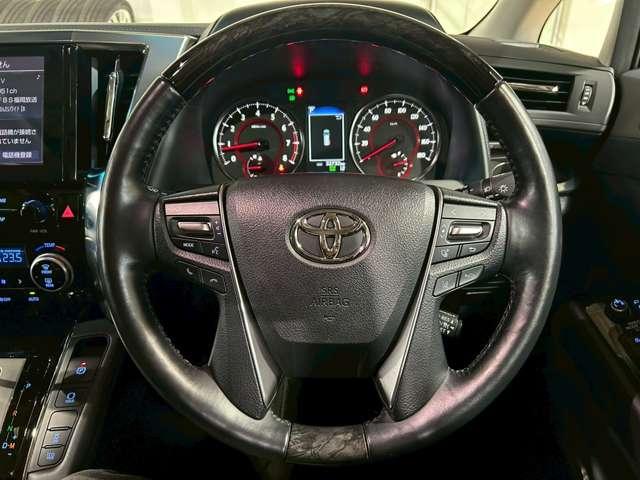 アルファード 2.5S Cパッケージ サンルーフ/ガラスルーフ/レーンキープ/衝突軽減/横滑り防止/バックカメラ/クルーズコントロール/オートマッチクハイビーム/ナビ/フルセグ/アクセル踏み間違/電動リアゲート(32枚目)