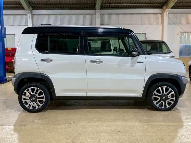 ハスラー ＪスタイルＩＩＩ　全方位カメラ／レーンキープ／衝突軽減／ＥＴＣ／シートヒーター／フルセグナビ／ＣＤ／ＤＶＤ／Ｂｌｕｅｔｏｏｔｈ接続／スマートキー（8枚目）