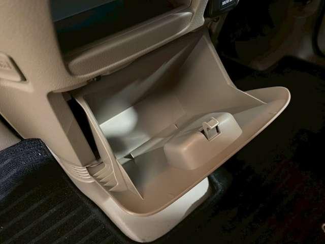 Ｎ－ＢＯＸ Ｇ・Ｌパッケージ　アイドリング／横滑り防止／バックカメラ／盗難防止／ＥＴＣ／ドライブレコーダー／ＥＴＣ／ワンセグ／ナビ／ＣＤ／スマートキー／両側スライド片側電動ドア（33枚目）