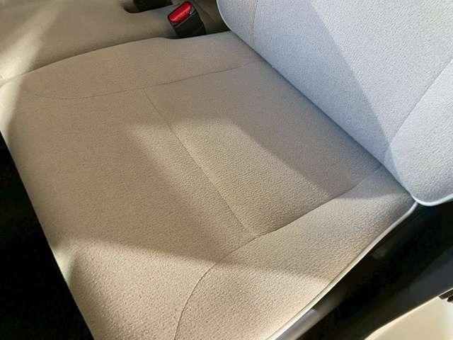 ムーヴキャンバス Ｇメイクアップリミテッド　ＳＡＩＩＩ　アイドリングストップ　スマートキー　プッシュスタート　セキュリティー　ベンチシート　両側パワースライドドア　レーンキープアシスト　アラウンドビューモニター（16枚目）