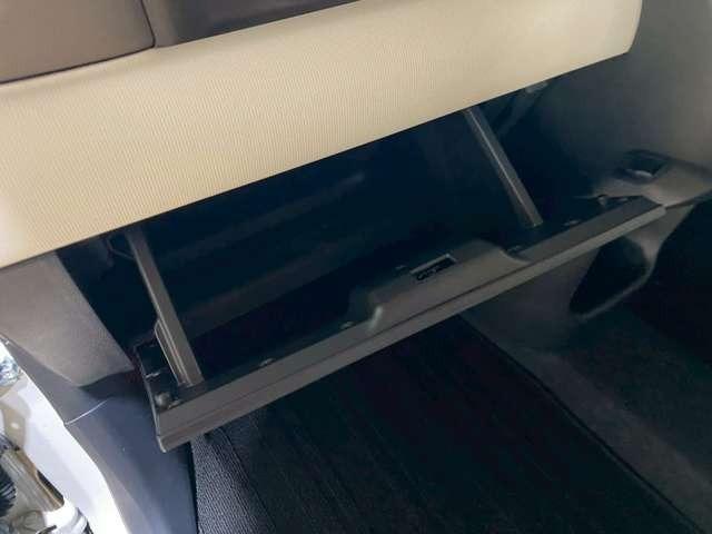 ムーヴキャンバス Ｇメイクアップリミテッド　ＳＡＩＩＩ　アイドリングストップ　スマートキー　プッシュスタート　セキュリティー　ベンチシート　両側パワースライドドア　レーンキープアシスト　アラウンドビューモニター（27枚目）