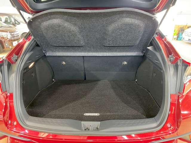 Ｃ－ＨＲ Ｇ　バックモニター／フルセグＴＶ／ドライブレコーダ／ナビ＆ＴＶ　スマートキー／ＥＴＣ／オートエアコン／キーレス／エアバッグ衝突軽減装置／電動パーキングブレーキ（22枚目）