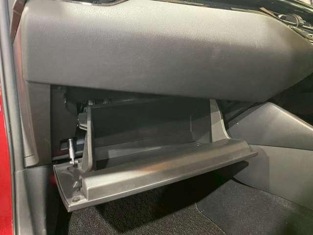 Ｃ－ＨＲ Ｇ　バックモニター／フルセグＴＶ／ドライブレコーダ／ナビ＆ＴＶ　スマートキー／ＥＴＣ／オートエアコン／キーレス／エアバッグ衝突軽減装置／電動パーキングブレーキ（25枚目）