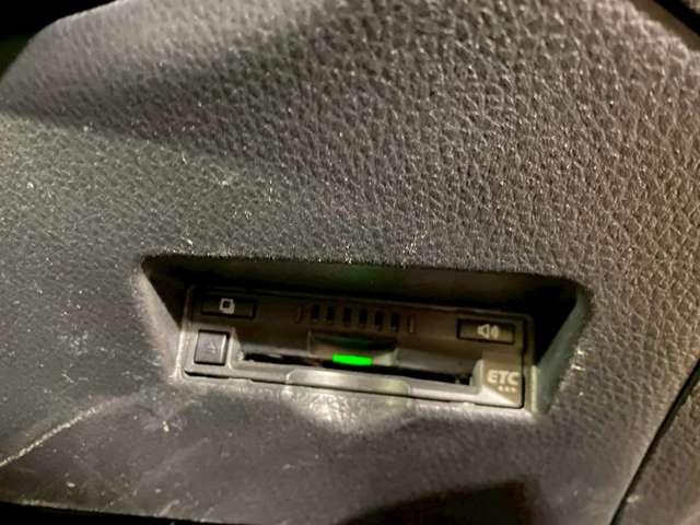 Ｃ－ＨＲ Ｇ　バックモニター／フルセグＴＶ／ドライブレコーダ／ナビ＆ＴＶ　スマートキー／ＥＴＣ／オートエアコン／キーレス／エアバッグ衝突軽減装置／電動パーキングブレーキ（29枚目）