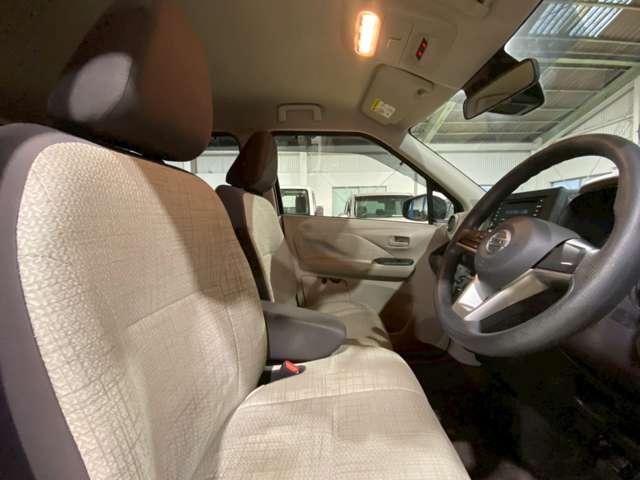 デイズ Ｓ　ＵＳＢソケット／ＣＤ／オートライト／障害物センサー／衝突軽減（14枚目）