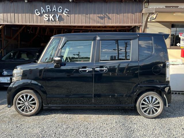 Ｎ－ＢＯＸカスタム Ｇ　ターボＳＳパッケージ　フルセグメモリーナビ　スマートキー　両側パワースライドドア（2枚目）