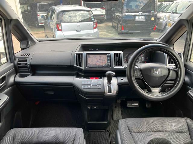 ステップワゴンスパーダ Z ETC バックカメラ ナビ TV 両側電動スライドドア オートライト HID スマートキー 電動格納ミラー 3列シート CVT アルミホイール CD DVD再生 盗難防止システム 衝突安全ボディ(2枚目)