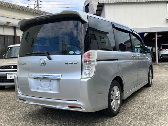 ステップワゴンスパーダ Z ETC バックカメラ ナビ TV 両側電動スライドドア オートライト HID スマートキー 電動格納ミラー 3列シート CVT アルミホイール CD DVD再生 盗難防止システム 衝突安全ボディ(15枚目)