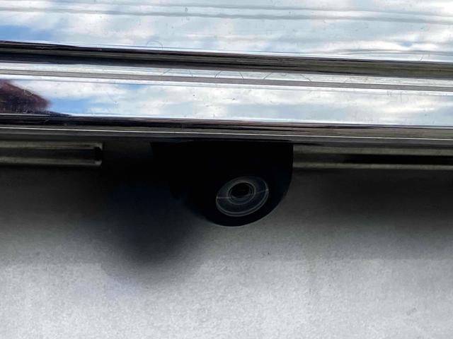 ステップワゴンスパーダ Z ETC バックカメラ ナビ TV 両側電動スライドドア オートライト HID スマートキー 電動格納ミラー 3列シート CVT アルミホイール CD DVD再生 盗難防止システム 衝突安全ボディ(18枚目)