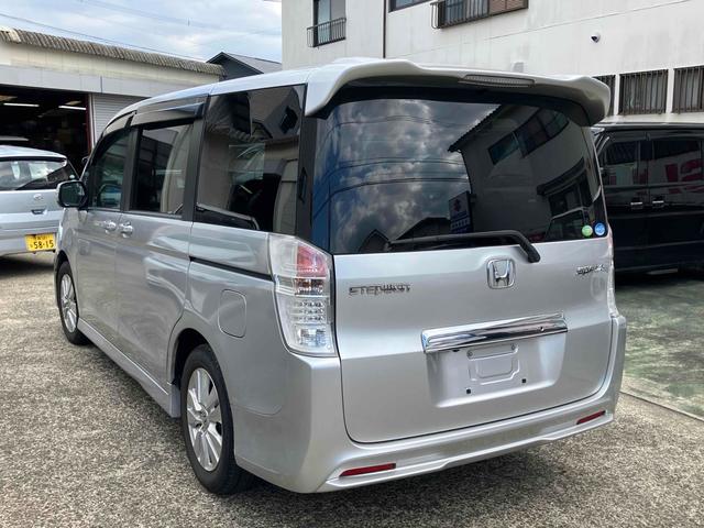 ステップワゴンスパーダ Z ETC バックカメラ ナビ TV 両側電動スライドドア オートライト HID スマートキー 電動格納ミラー 3列シート CVT アルミホイール CD DVD再生 盗難防止システム 衝突安全ボディ(24枚目)