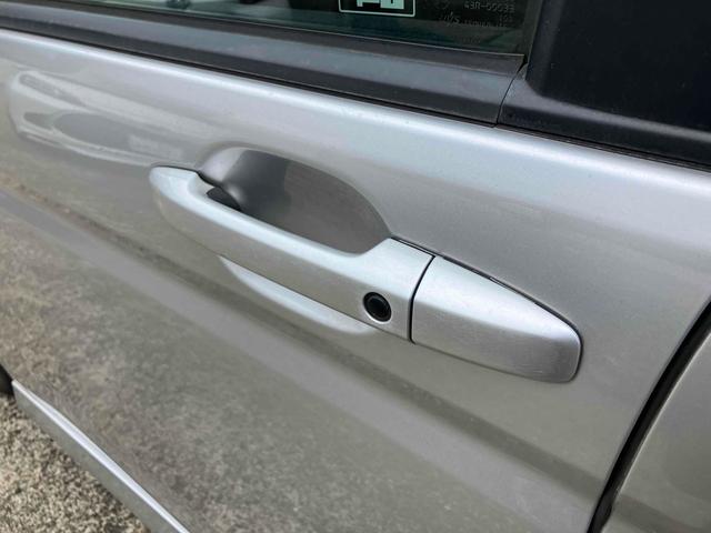 ステップワゴンスパーダ Z ETC バックカメラ ナビ TV 両側電動スライドドア オートライト HID スマートキー 電動格納ミラー 3列シート CVT アルミホイール CD DVD再生 盗難防止システム 衝突安全ボディ(28枚目)