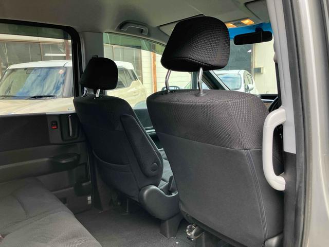 ステップワゴンスパーダ Z ETC バックカメラ ナビ TV 両側電動スライドドア オートライト HID スマートキー 電動格納ミラー 3列シート CVT アルミホイール CD DVD再生 盗難防止システム 衝突安全ボディ(56枚目)