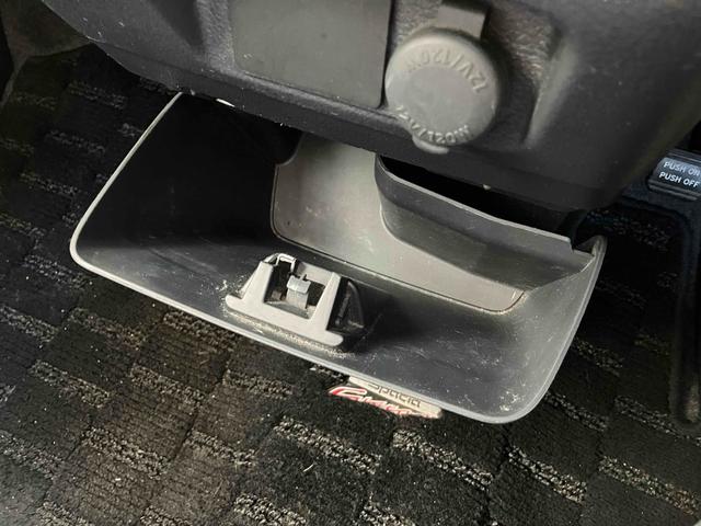 スペーシアカスタム ＴＳ　バックカメラ　両側電動スライドドア　衝突被害軽減システム　オートライト　ＨＩＤ　スマートキー　アイドリングストップ　電動格納ミラー　ベンチシート　ＣＶＴ　盗難防止システム　ＡＢＳ　ＥＳＣ（39枚目）