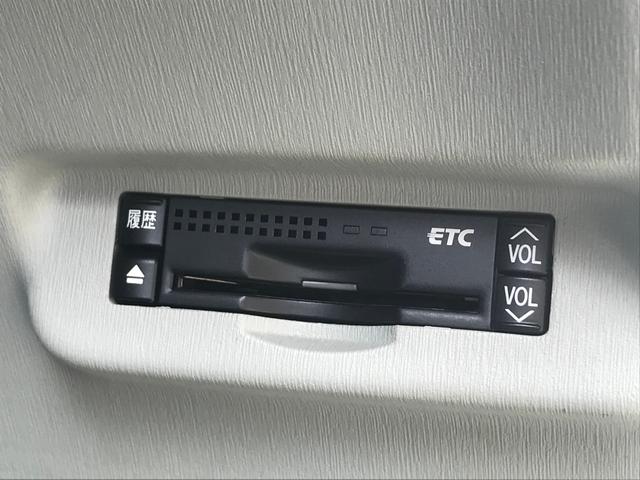 プリウス Ｓ　メモリーナビ　ＥＴＣ　バックカメラ　ＤＶＤ再生　フルセグ　Ｂｌｕｅｔｏｏｔｈ接続　純正アルミホイール　オートライト　電動格納ミラー　ＣＤ再生（28枚目）