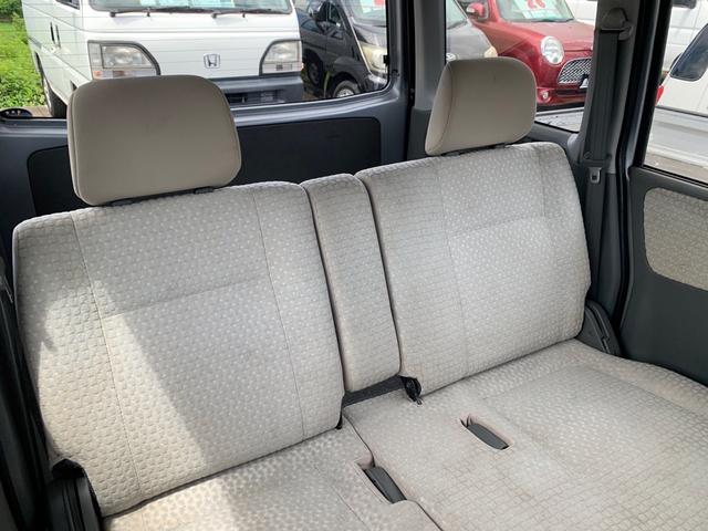 クリッパーリオ Ｅ　オートマ　両側スライドドア　キーレスエントリー　ＡＢＳ　エアコン　ＣＤ（4枚目）