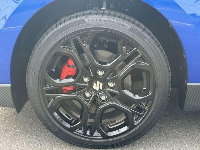 スイフトスポーツ ＺＣ３３Ｓ　ファイナルエディション　６速ＭＴ・ナビ・地デジ・全方位モニター・登録済未使用車・スズキセーフティサポート・ブラインドスポットモニター・ＥＴＣ・シートヒーター・フロアマット（10枚目）