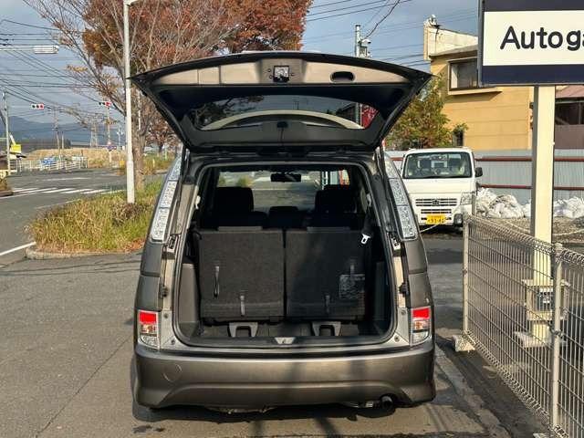 アイシス プラタナ Vセレクション デジタルインナーミラー・ナビ・地デジ・ETC・電動スライドドア・ワンオーナー・HIDライト・バックカメラ・アルミホイール(6枚目)