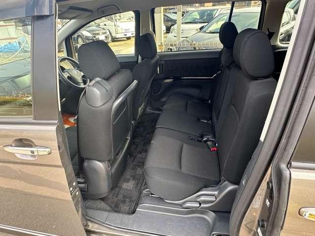 アイシス プラタナ Vセレクション デジタルインナーミラー・ナビ・地デジ・ETC・電動スライドドア・ワンオーナー・HIDライト・バックカメラ・アルミホイール(7枚目)