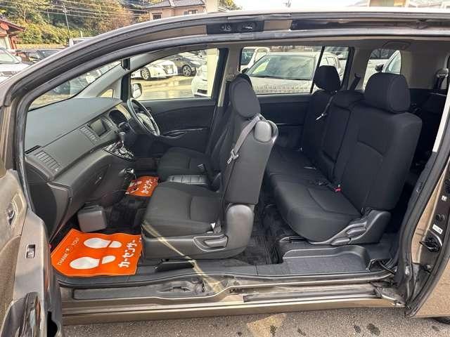 アイシス プラタナ Vセレクション デジタルインナーミラー・ナビ・地デジ・ETC・電動スライドドア・ワンオーナー・HIDライト・バックカメラ・アルミホイール(8枚目)