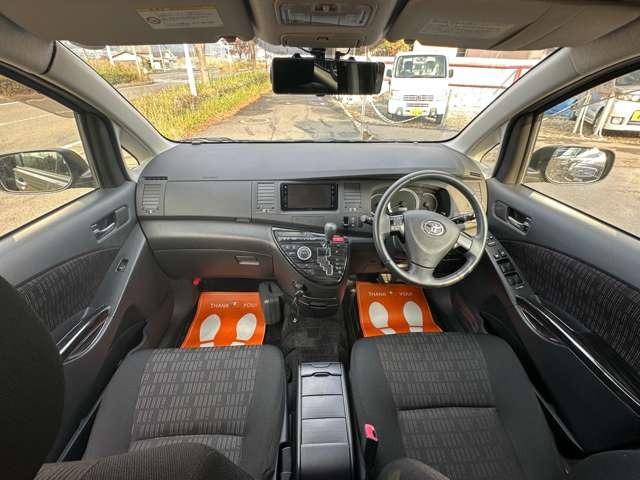 アイシス プラタナ Vセレクション デジタルインナーミラー・ナビ・地デジ・ETC・電動スライドドア・ワンオーナー・HIDライト・バックカメラ・アルミホイール(10枚目)