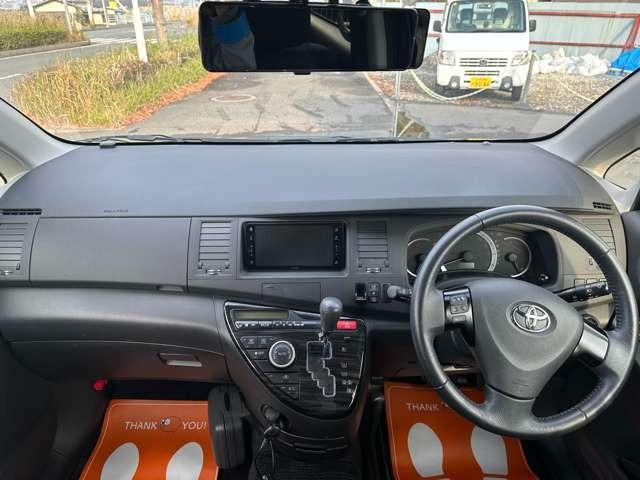 アイシス プラタナ Vセレクション デジタルインナーミラー・ナビ・地デジ・ETC・電動スライドドア・ワンオーナー・HIDライト・バックカメラ・アルミホイール(11枚目)