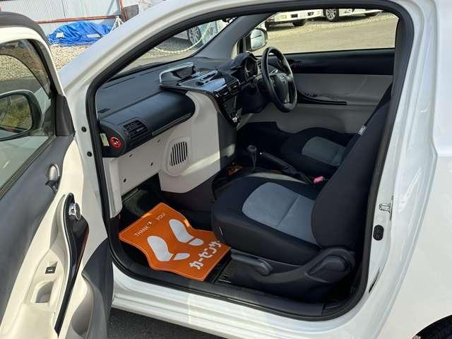 iQ 100G ワンオーナー スマートキー プッシュスタート セキュリティー ETC 純正アルミホイール ドライブレコーダー(7枚目)