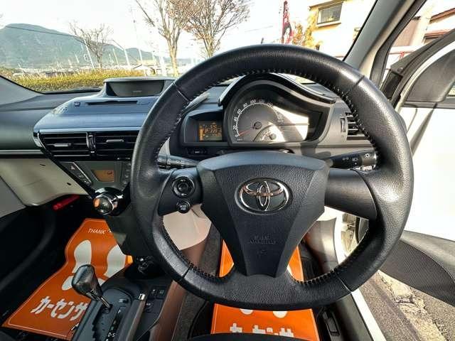 iQ 100G ワンオーナー スマートキー プッシュスタート セキュリティー ETC 純正アルミホイール ドライブレコーダー(12枚目)