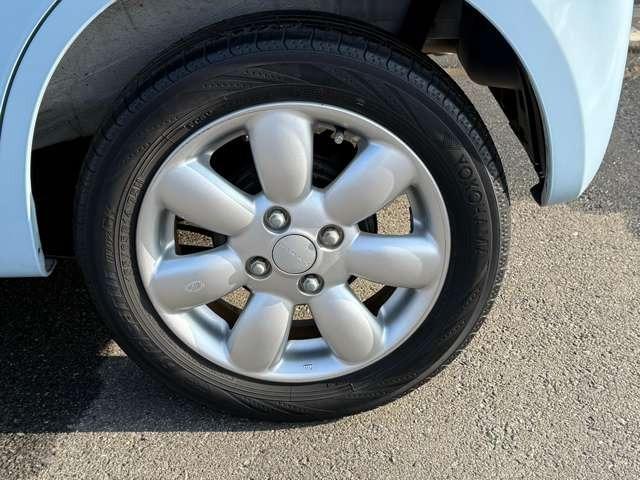 アルトラパン Ｘセレクション　プッシュスタート・タイヤ４本新品・ＥＴＣ・スマートキー・セキュリティー・シートヒーター・純正アルミホイール・運転席助手席エアバック（8枚目）