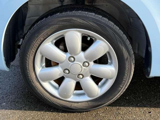 アルトラパン Ｘセレクション　プッシュスタート・タイヤ４本新品・ＥＴＣ・スマートキー・セキュリティー・シートヒーター・純正アルミホイール・運転席助手席エアバック（9枚目）
