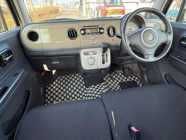 アルトラパン Ｘセレクション　プッシュスタート・タイヤ４本新品・ＥＴＣ・スマートキー・セキュリティー・シートヒーター・純正アルミホイール・運転席助手席エアバック（14枚目）