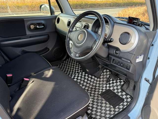 アルトラパン Ｘセレクション　プッシュスタート・タイヤ４本新品・ＥＴＣ・スマートキー・セキュリティー・シートヒーター・純正アルミホイール・運転席助手席エアバック（17枚目）