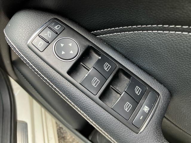 Ｂクラス Ｂ１８０　ブルーエフィシェンシー　スポーツ　／ハーフレザーシート／メモリーパワーシート／純正ナビ／Ｂｌｕｅｔｏｏｔｈオーディオ／キーレスエントリー／１８ｉｎｃｈアルミホイール／ＨＩＤライト（23枚目）