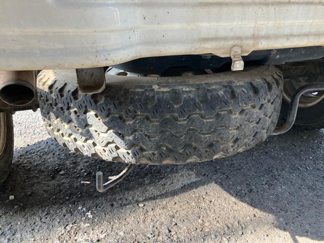 ハイゼットトラック スペシャル　農用パック　４ＷＤ／マニュアル５速／三方開／車検令和９年４月（15枚目）