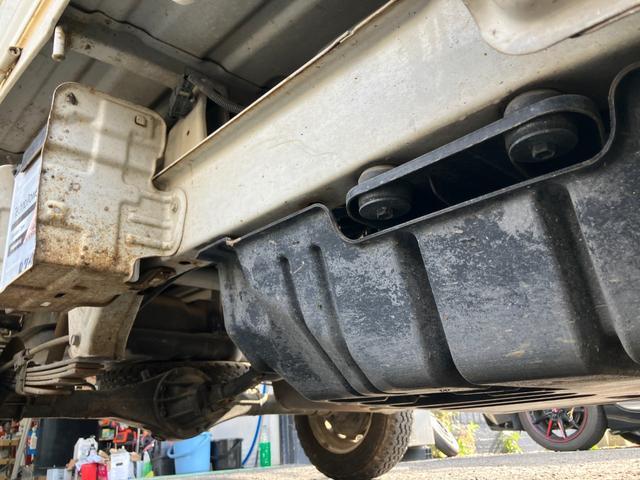 ハイゼットトラック スペシャル　農用パック　４ＷＤ／マニュアル５速／三方開／車検令和９年４月（28枚目）