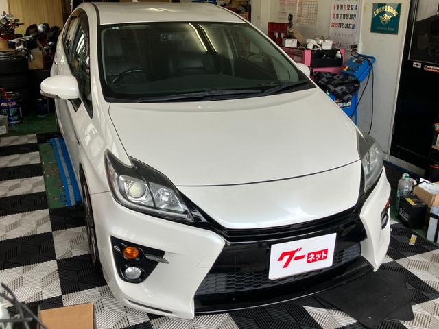 プリウス Ｓツーリングセレクション・Ｇ’ｓ　ＥＴＣ／Ｇ’ｓアルミホイール／スマートキー／デジタルインナーミラー／ＨＩＤヘッドランプ（5枚目）