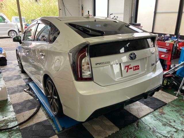 プリウス Ｓツーリングセレクション・Ｇ’ｓ　ＥＴＣ／Ｇ’ｓアルミホイール／スマートキー／デジタルインナーミラー／ＨＩＤヘッドランプ（8枚目）