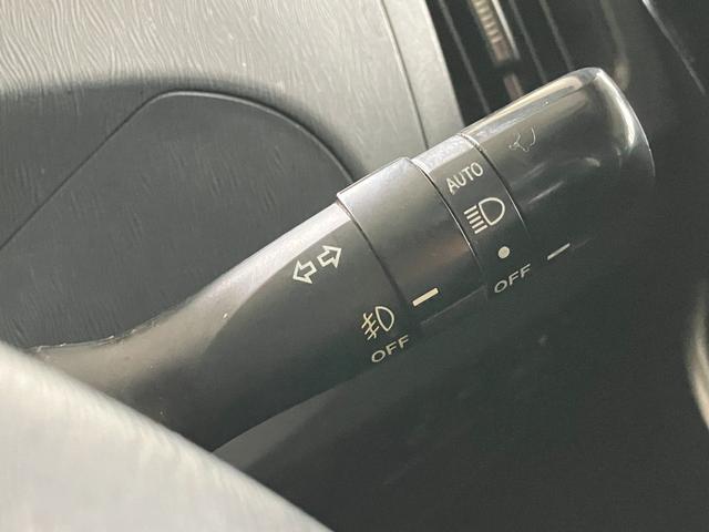 プリウス Ｓツーリングセレクション・Ｇ’ｓ　ＥＴＣ／Ｇ’ｓアルミホイール／スマートキー／デジタルインナーミラー／ＨＩＤヘッドランプ（31枚目）